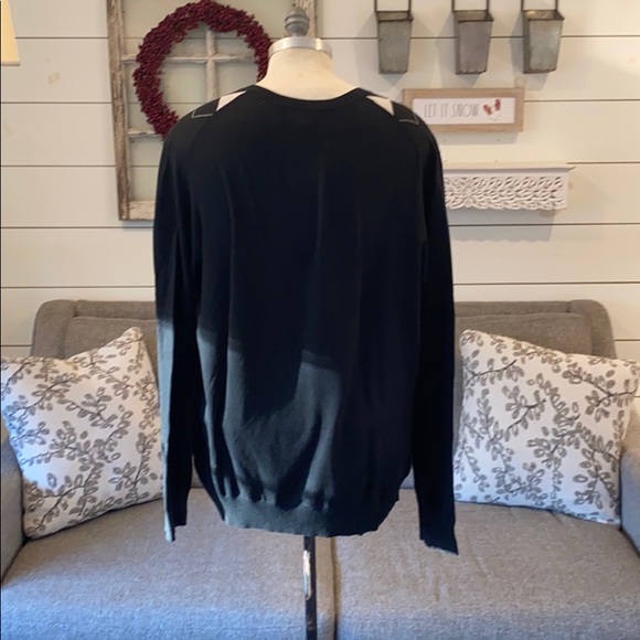 Banana Republic vneck sweater large (tall) - Picture 2 of 3